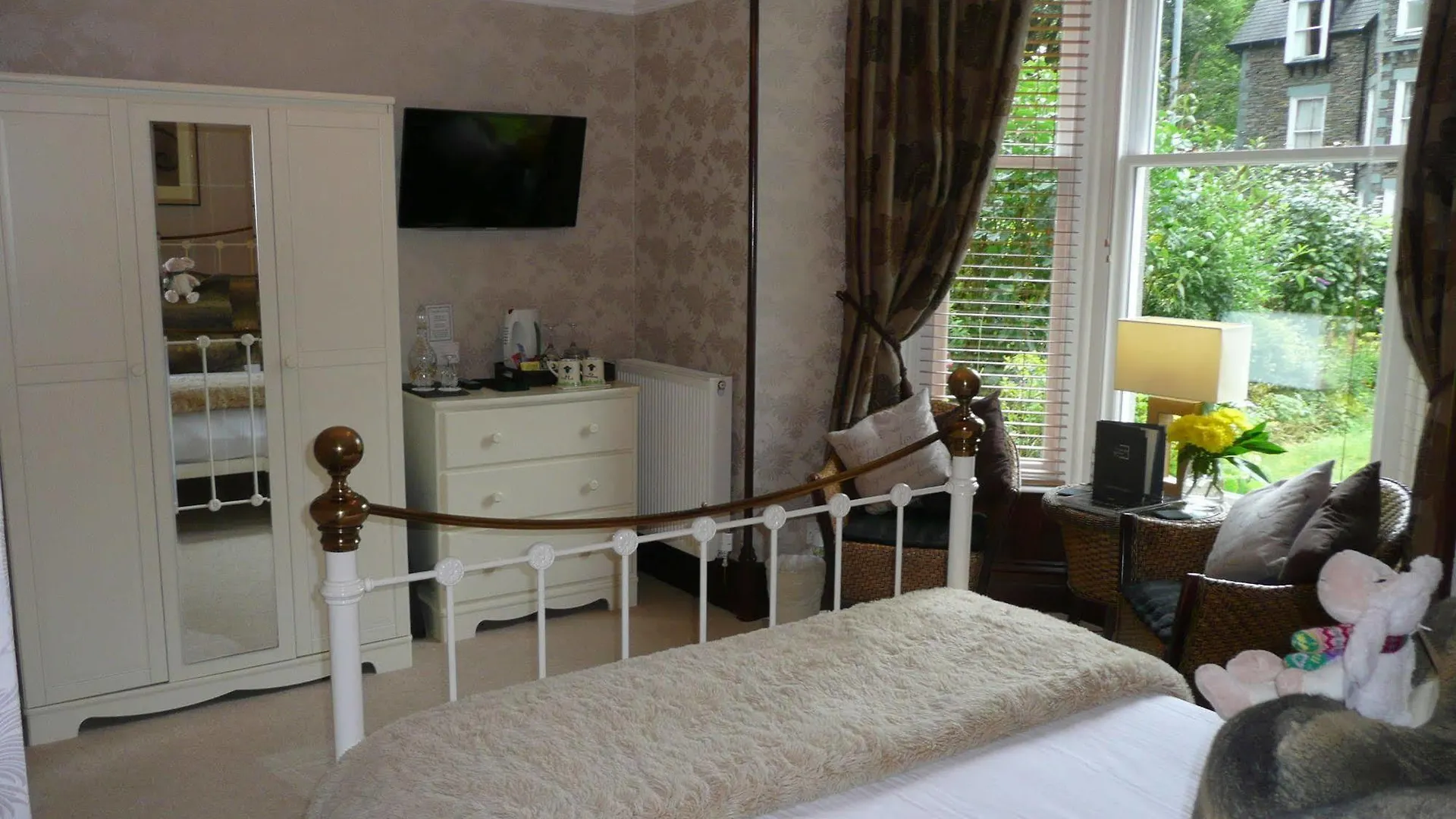 Glenville House - Adults Only - Incl Free Off-site Health Club With Swimming Pool, Hot Tub, Sauna & Steam