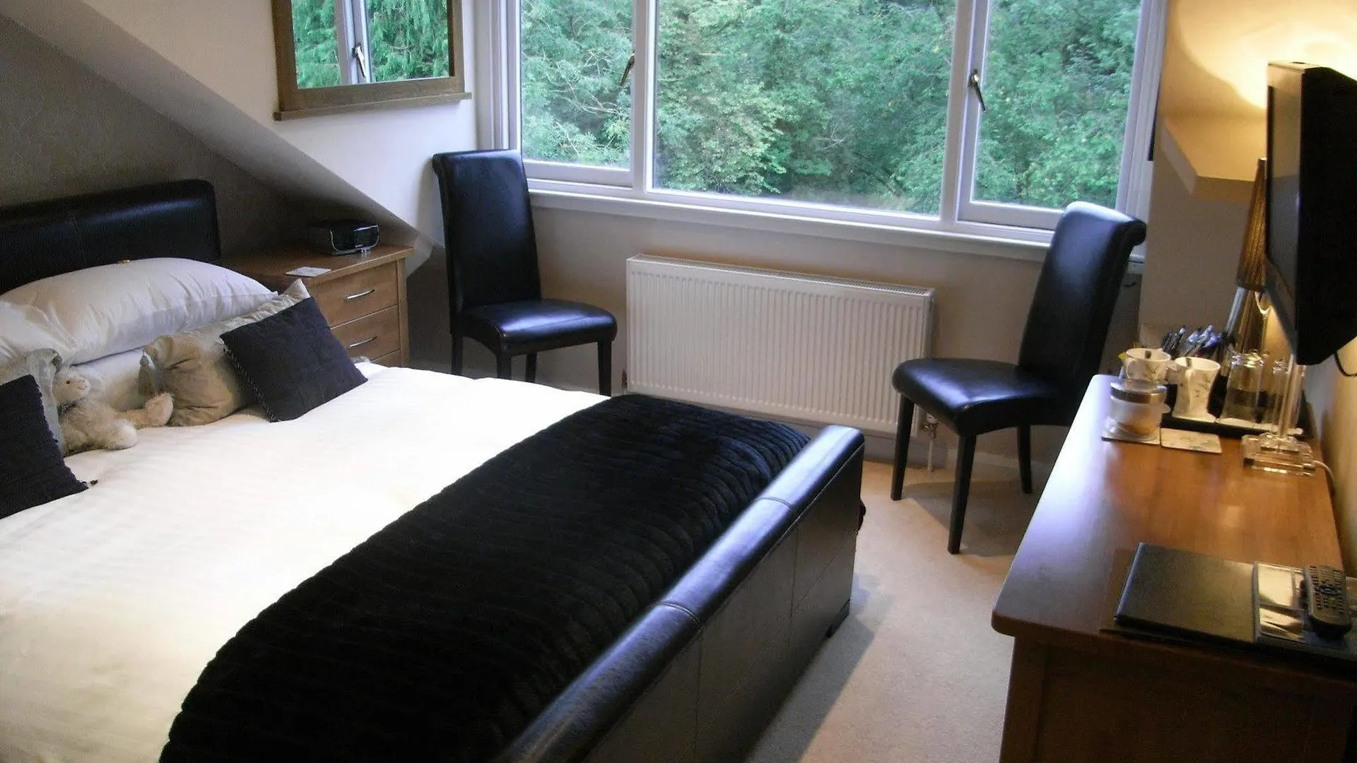 Glenville House - Adults Only - Incl Free Off-site Health Club With Swimming Pool, Hot Tub, Sauna & Steam