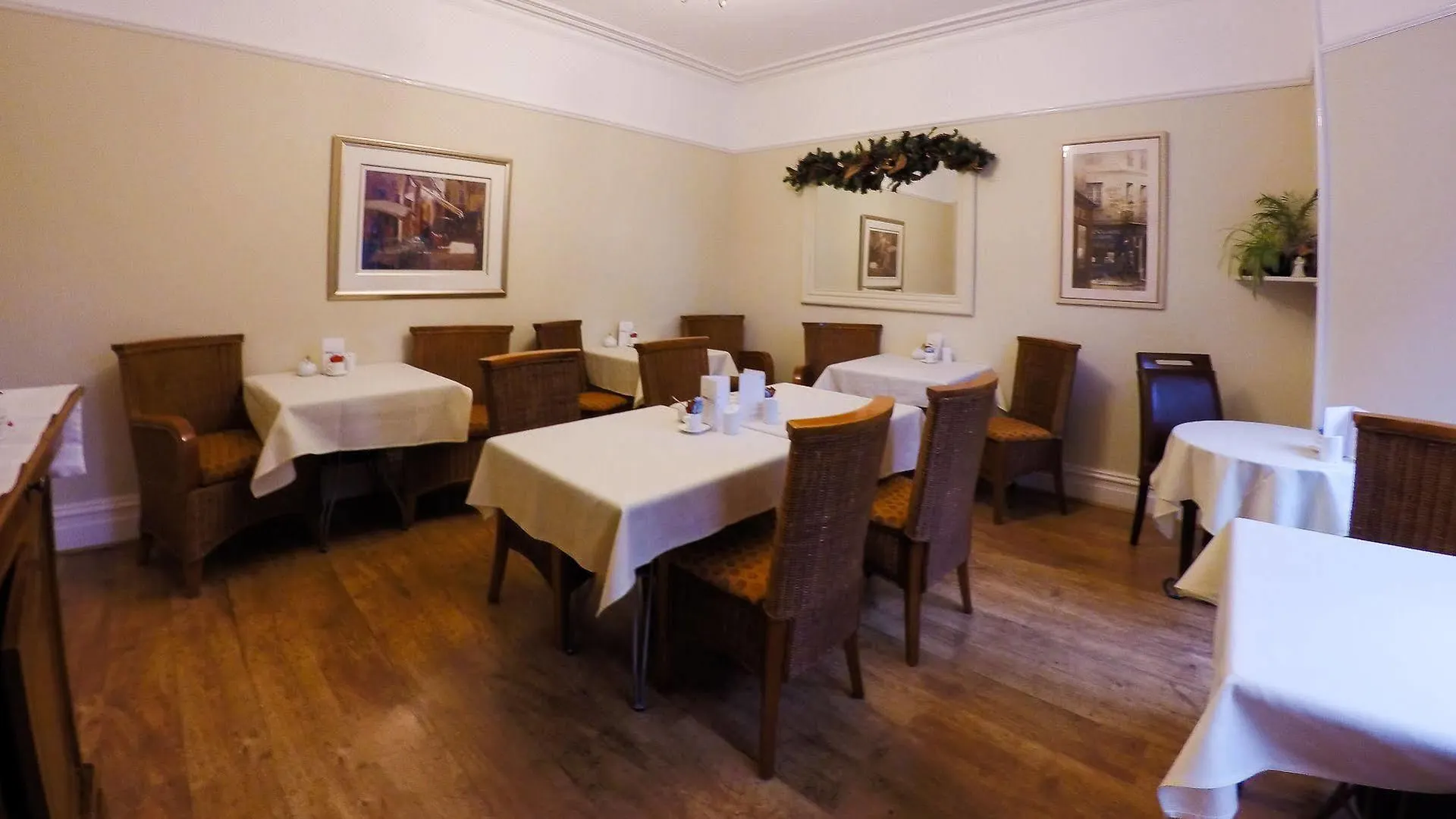 Dene House 4*