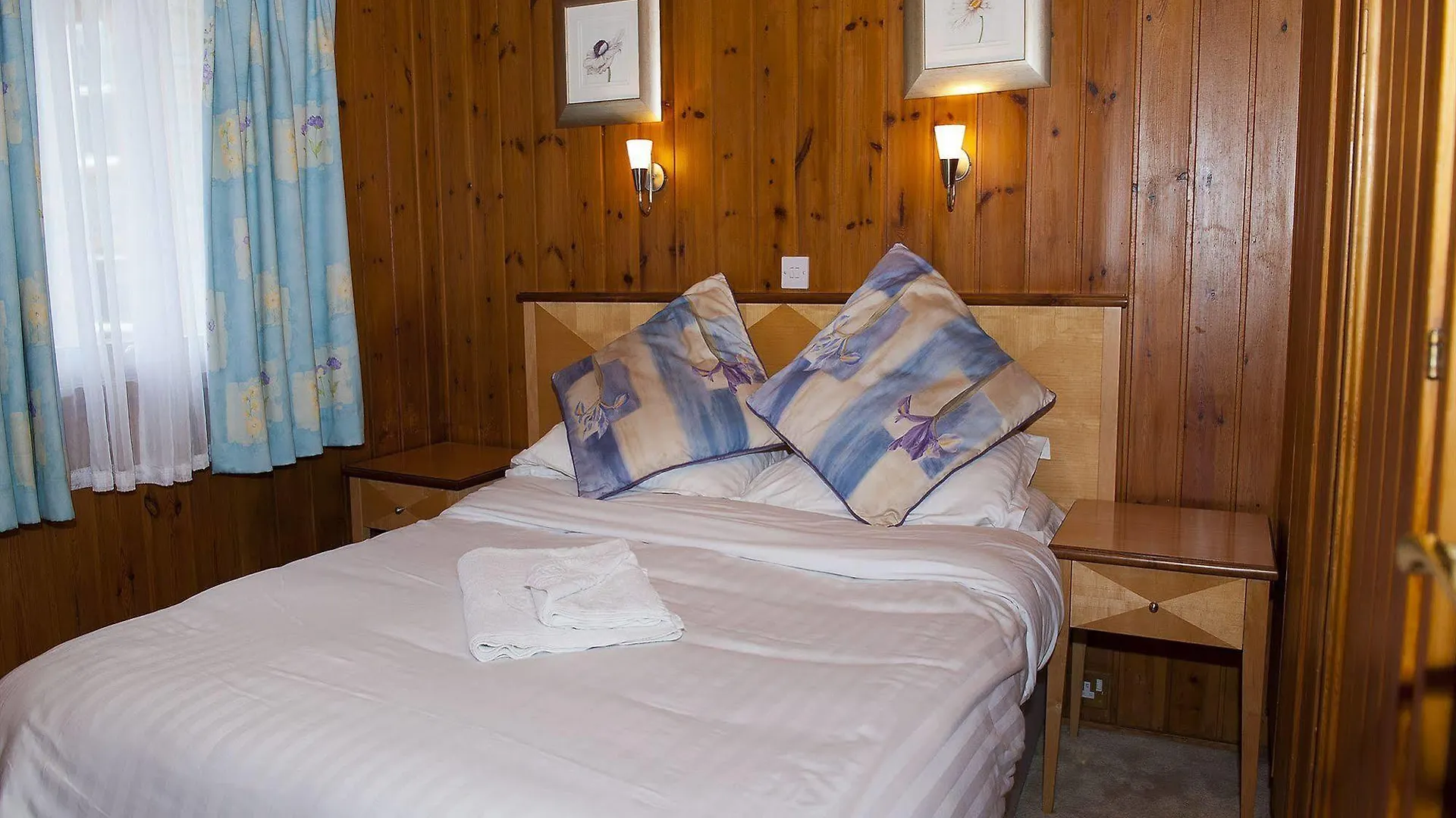 Hotel Brockwood Hall