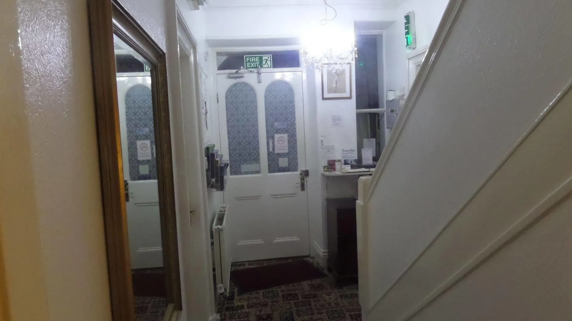 Apartment Crompton House *