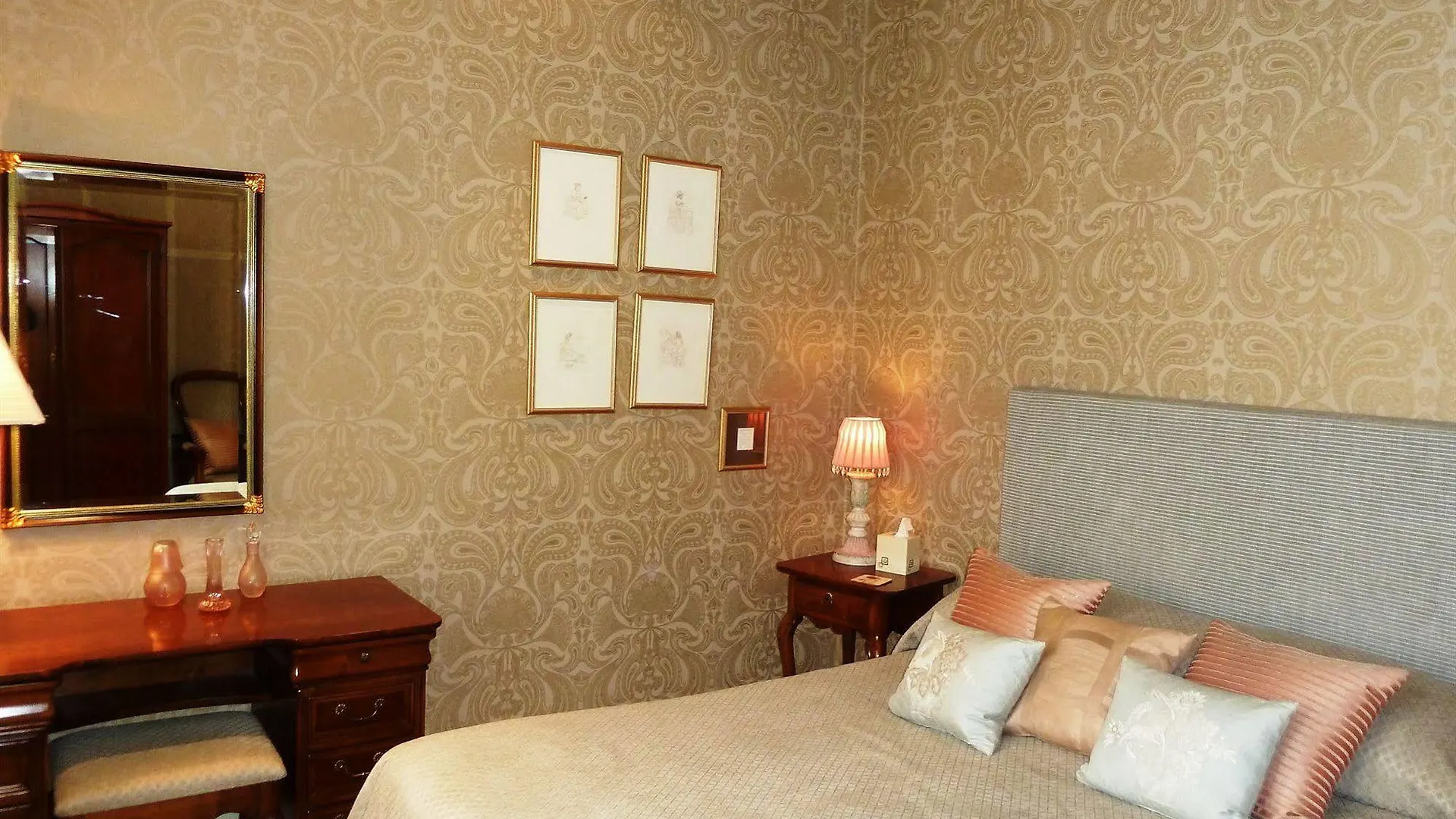 Tufton Arms Aparthotel 3*