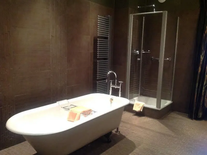 Tufton Arms Aparthotel