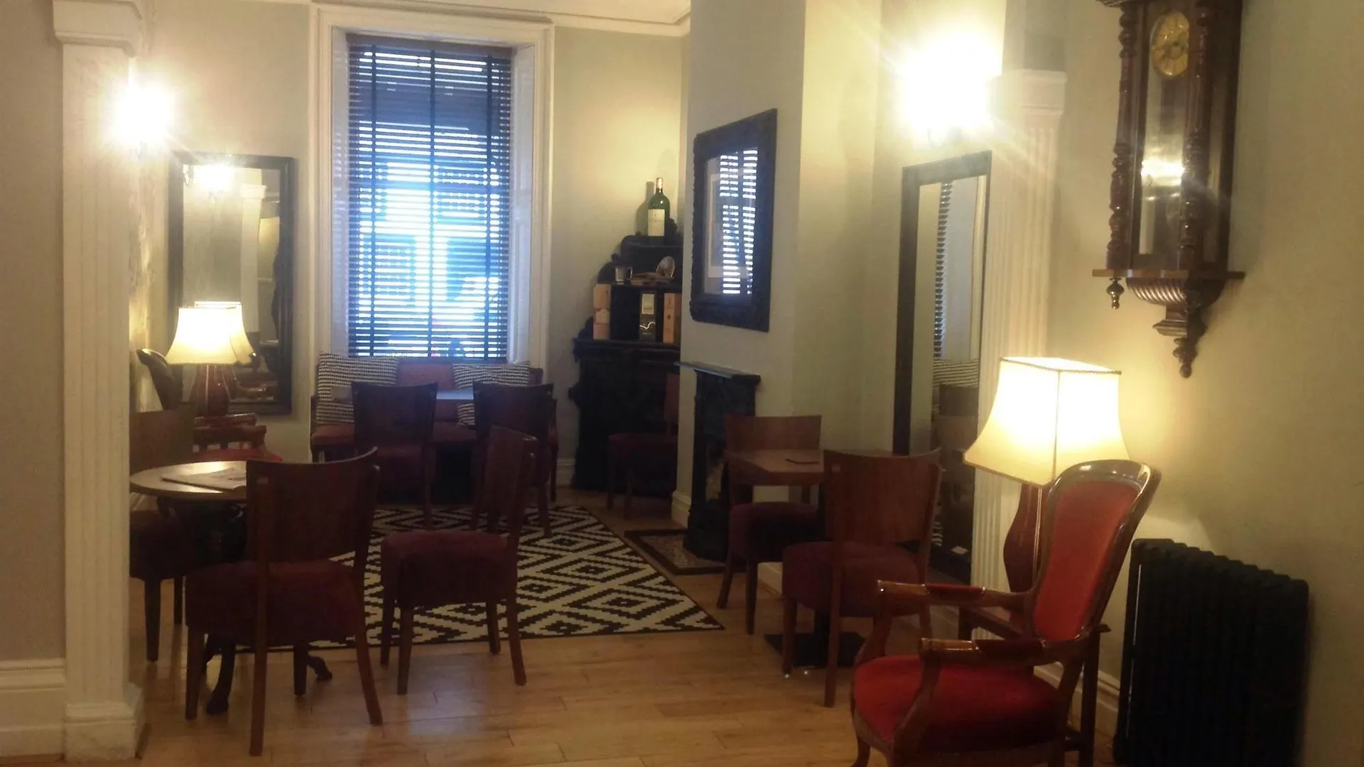 Aparthotel Tufton Arms