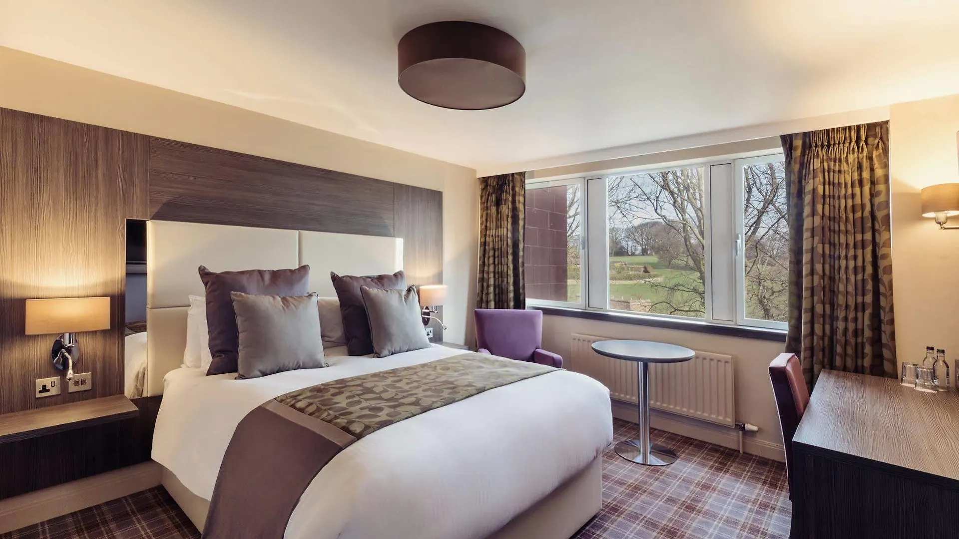 Abbey House 4* Барроу-ин-Фернесс