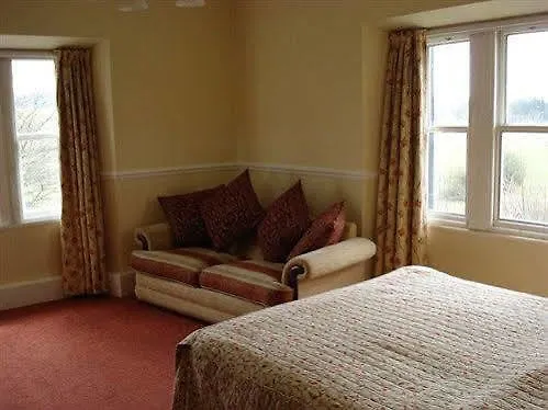 بيت ضيافة Lutwidge Arms Holmrook