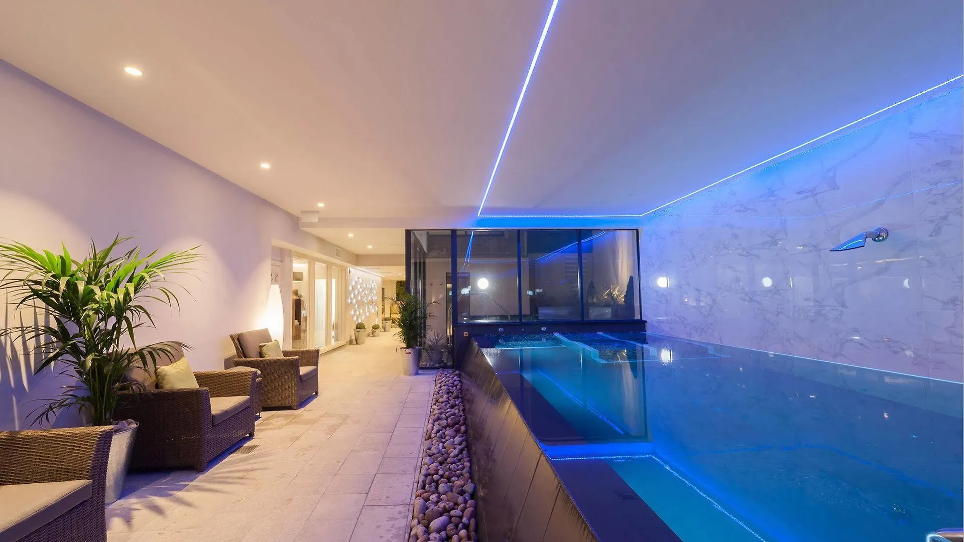 Manor & Garden Spa Otel 4*
