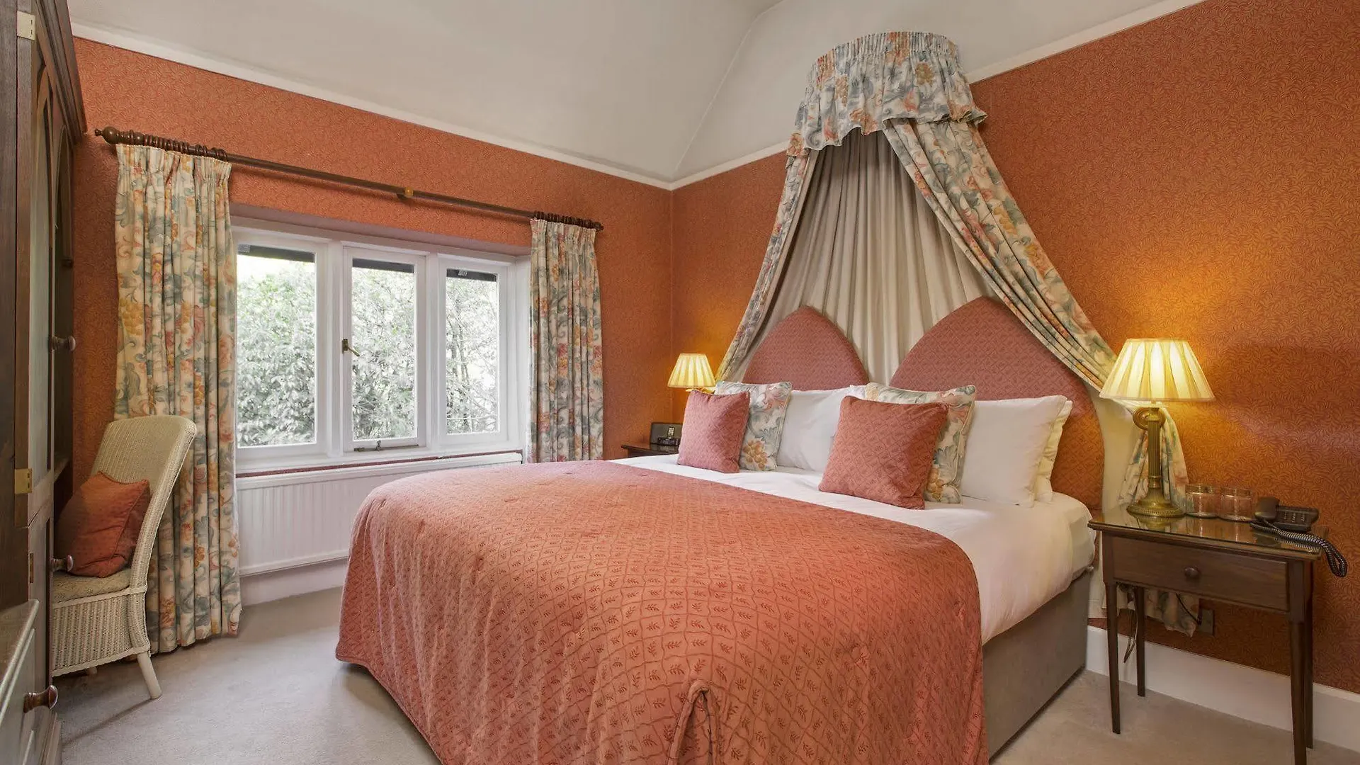 Cedar Manor * Windermere