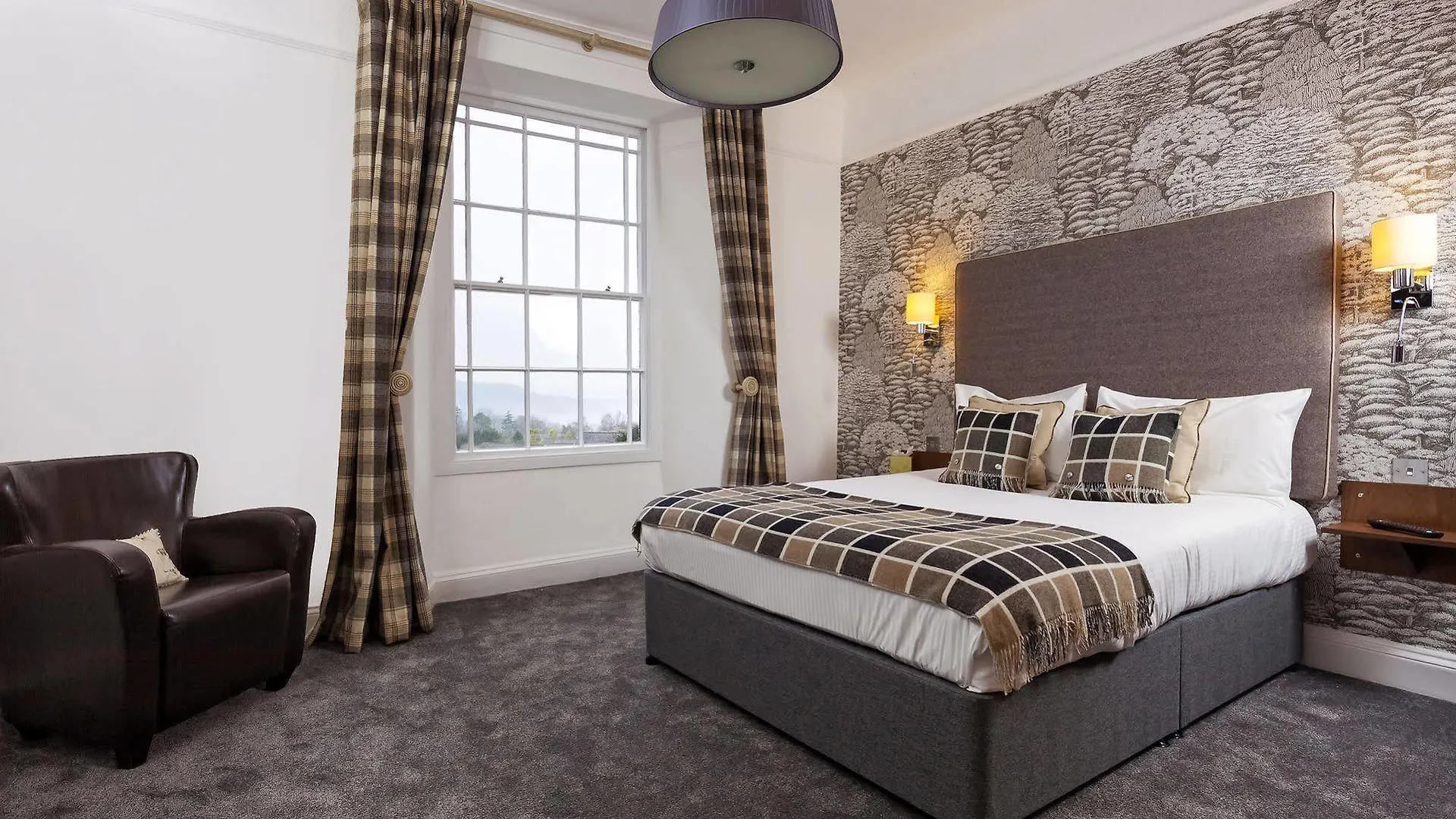 Oakbank House Hotel 3*