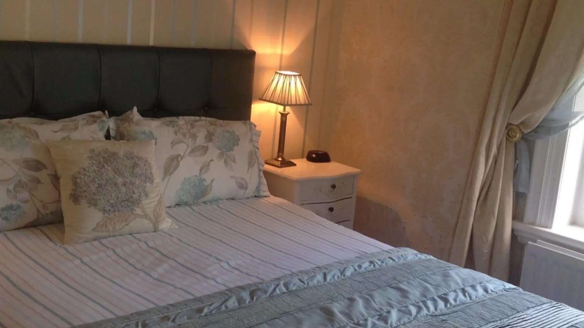게스트하우스 Glenfield House 4*