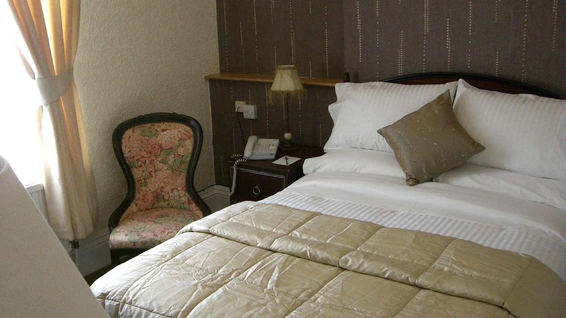 Oyo The Cumberland Near Community Hospital 3*