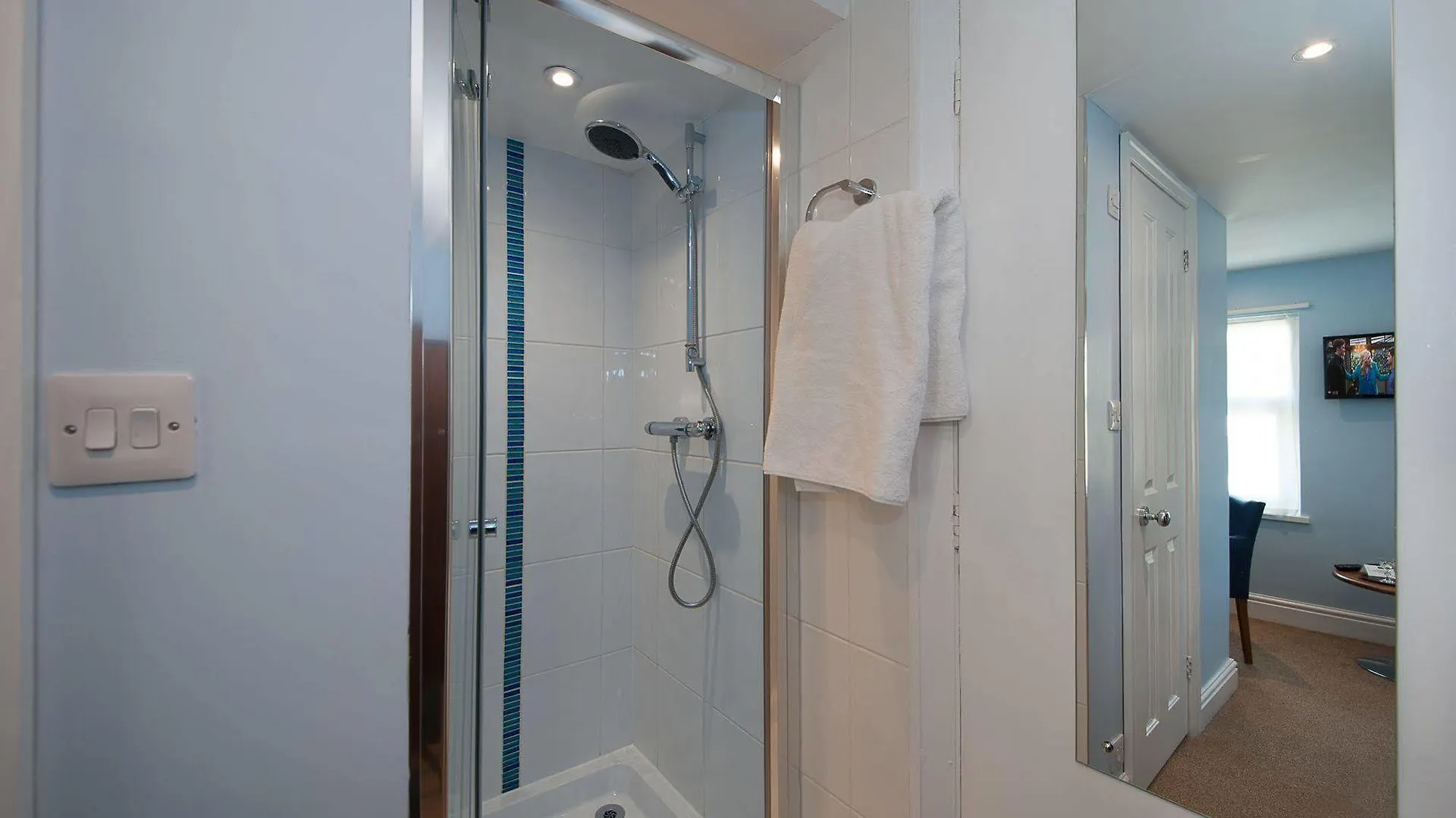 Konukevi The Coppice - Including Off-site Health Club 4*