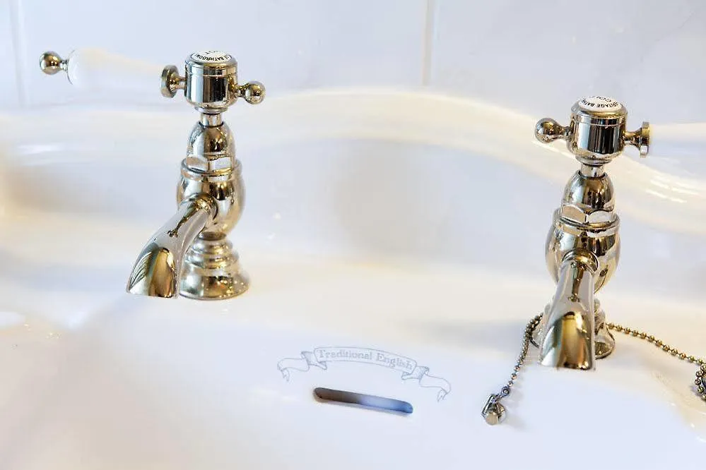 Waterwheel Bed & Breakfast 4*