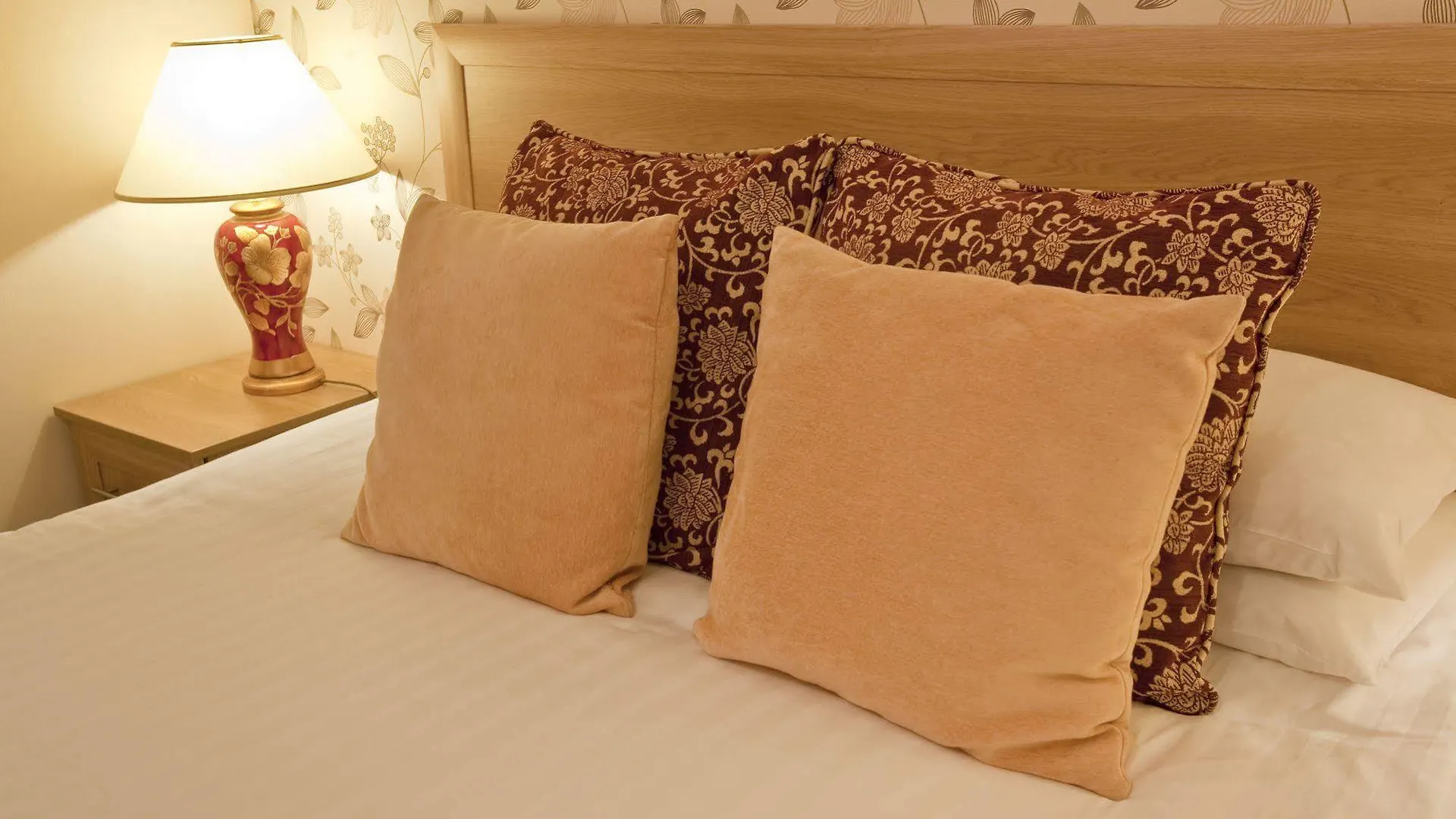 Hawksmoor Gasthof 5*