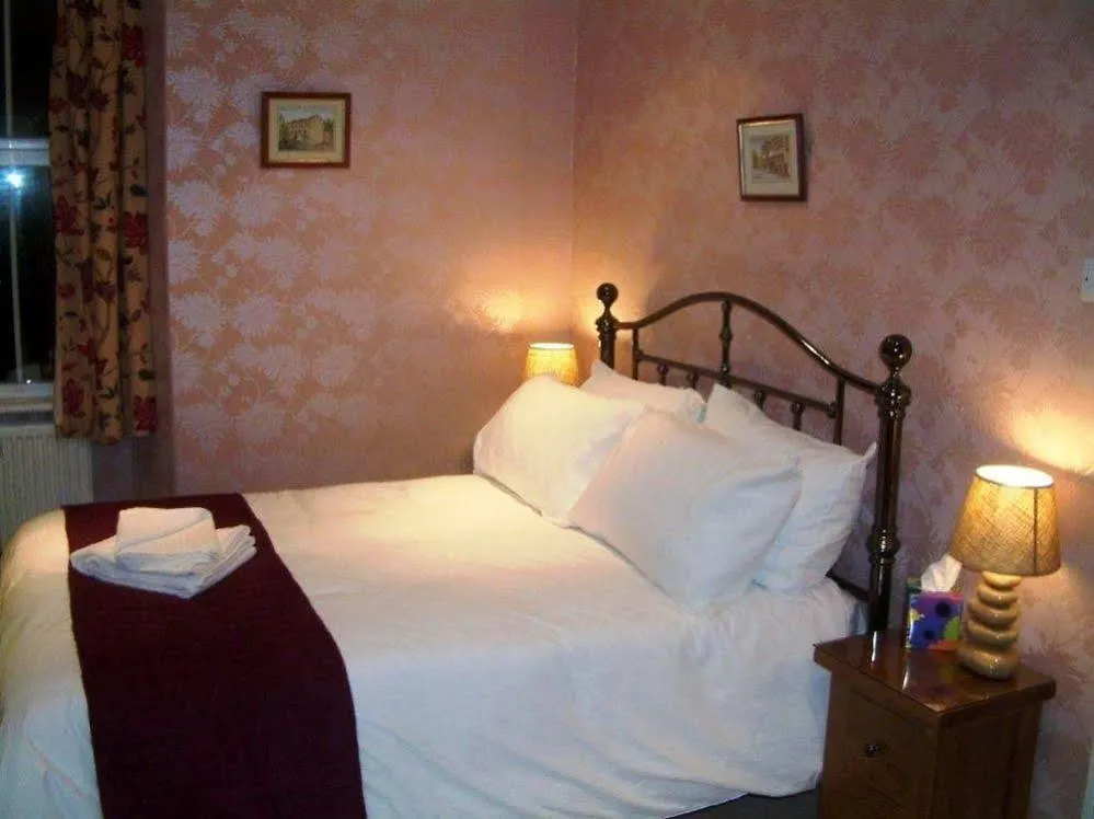 No.4 Hotel 3*