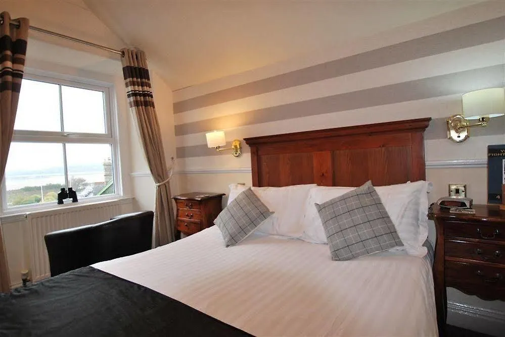 Ye Olde Fighting Cocks Hotell Arnside