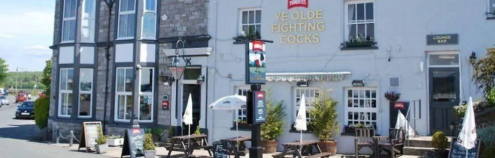 Ye Olde Fighting Cocks 4*