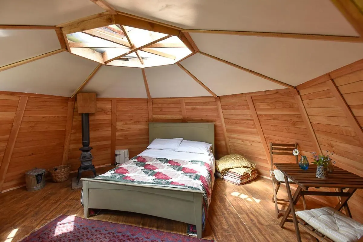 Luxury tent Drybeck Farm
