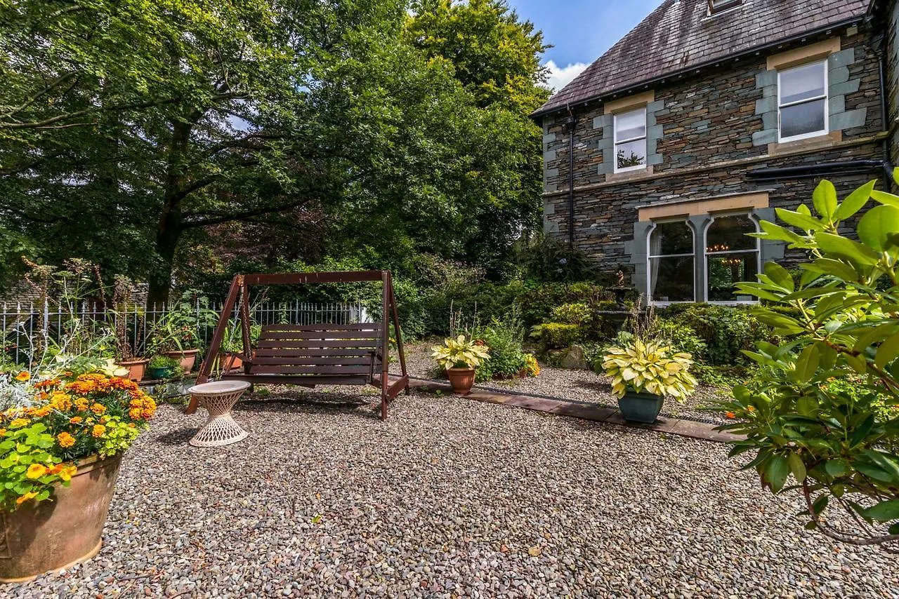 The Old Vicarage 4*