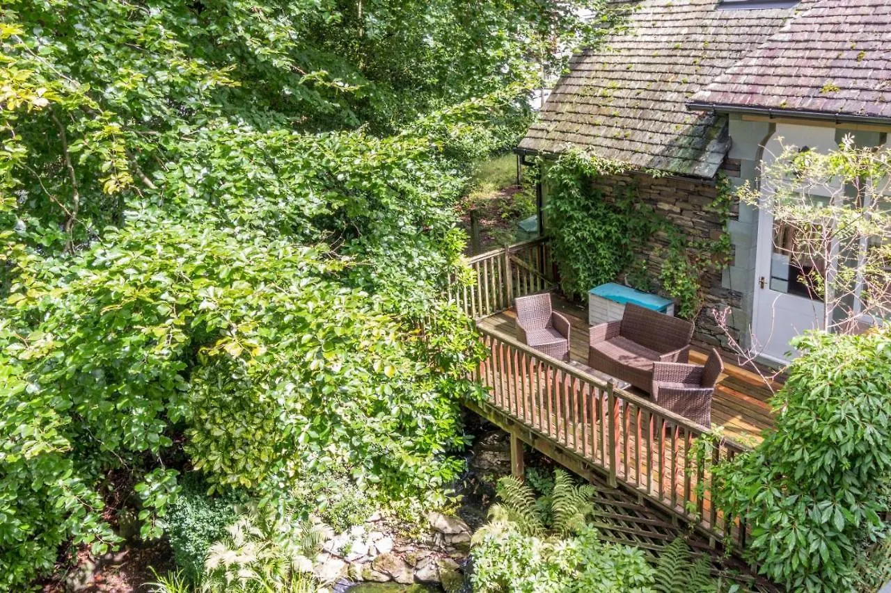 The Old Vicarage Bed and Breakfast 4*