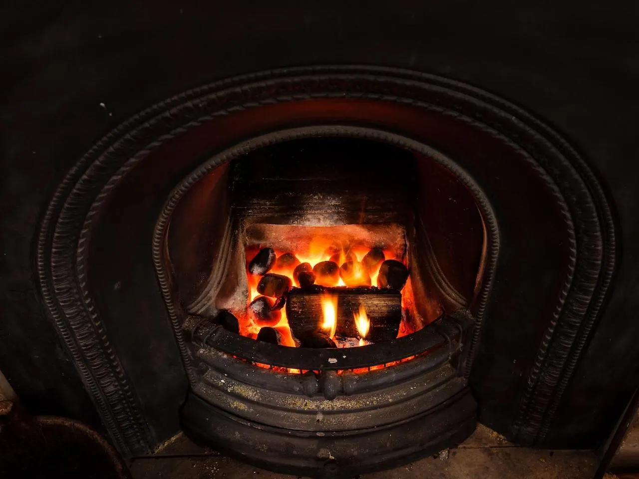 The Wheatsheaf At Beetham Hotel Sandside (Beetham)