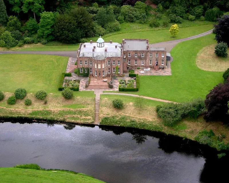 Warwick Hall Отель типа 