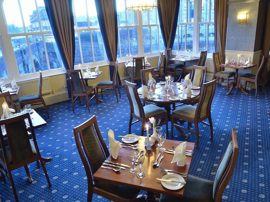 The Riverside 3*
