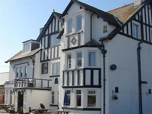 ホテル Clarkes In Furness バロー・イン・ファーネス