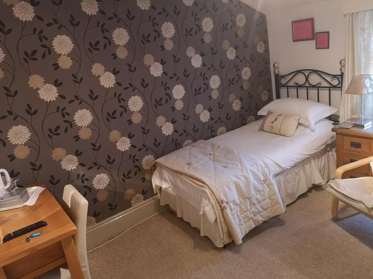 East Mount House 3* Barrow-in-Furness