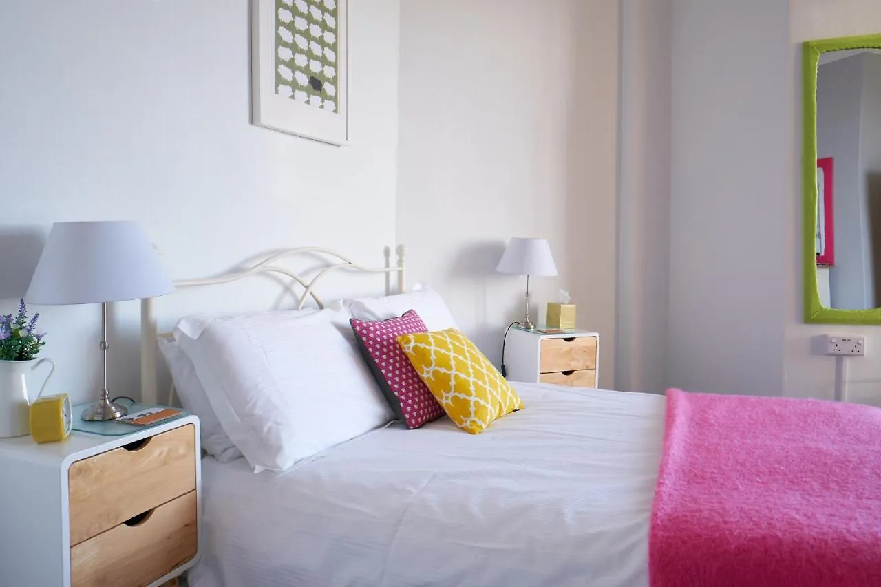 Corner Beech House Πανσιόν 4*