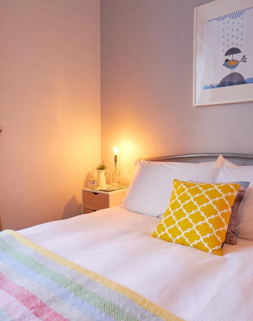 בית הארחה Corner Beech House 4*
