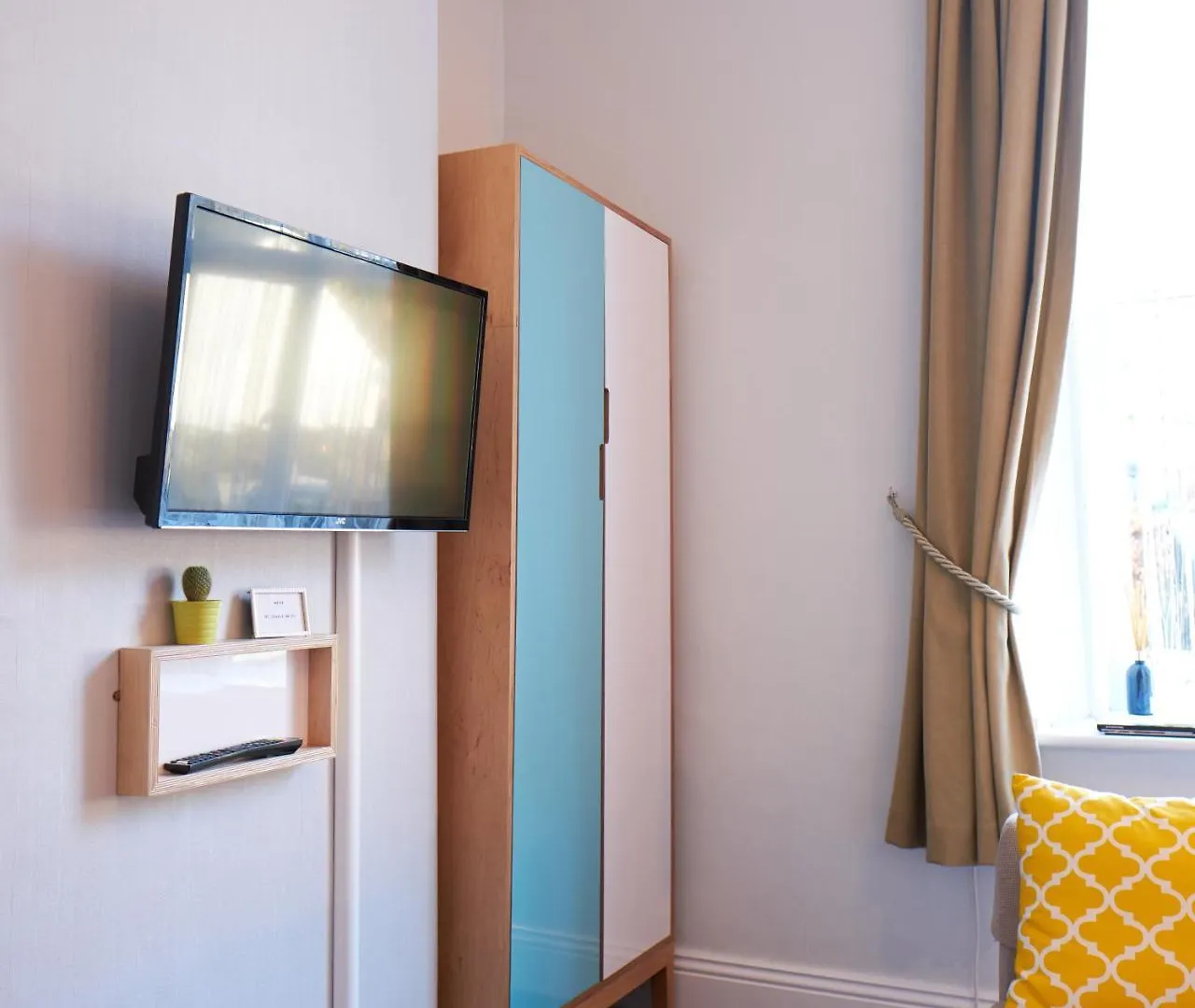 בית הארחה Corner Beech House 4*