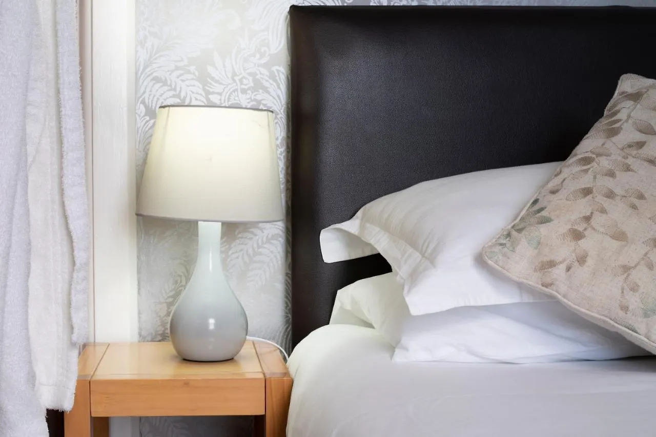 Guest house Lyndale