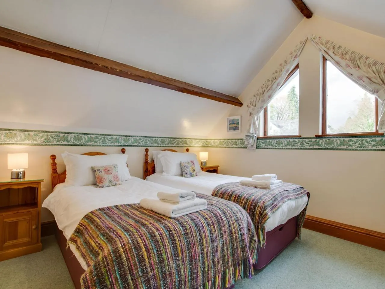 Plush In Grasmere District Near Grasmere Lake * アンブルサイド