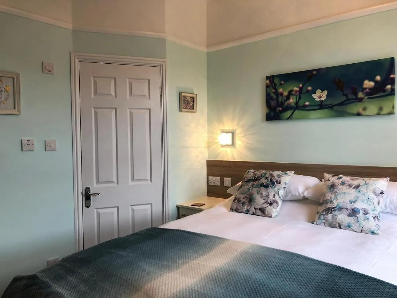 Wordsworths Bed & Breakfast 4*
