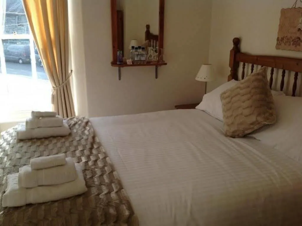 Гостевой дом 3 Cambridge 4*