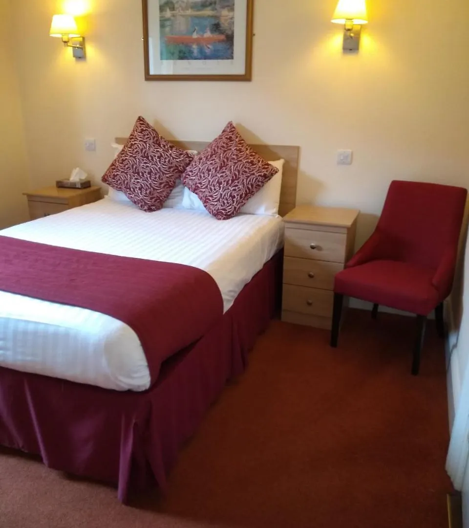 The Angus Guest house 3*