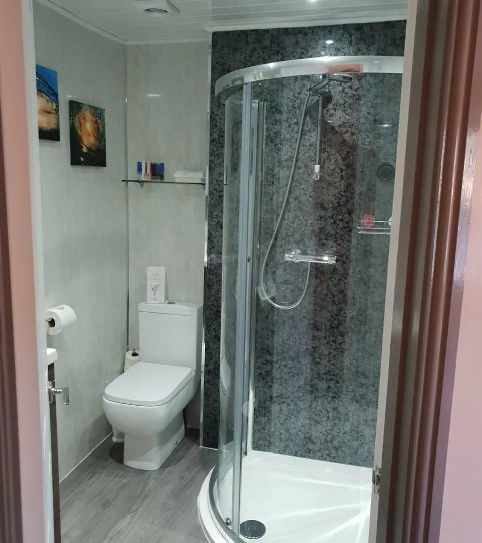 Compston House 4* آمبيلسايد