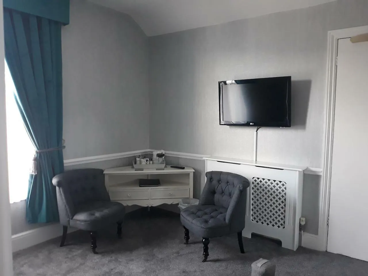 Guest house New Hall Bank 4*