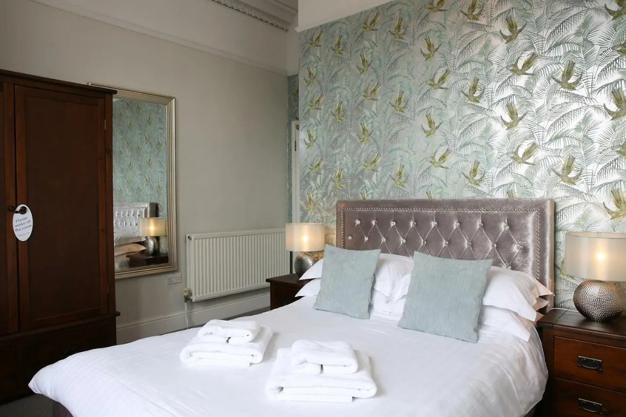 Latimer House 4*