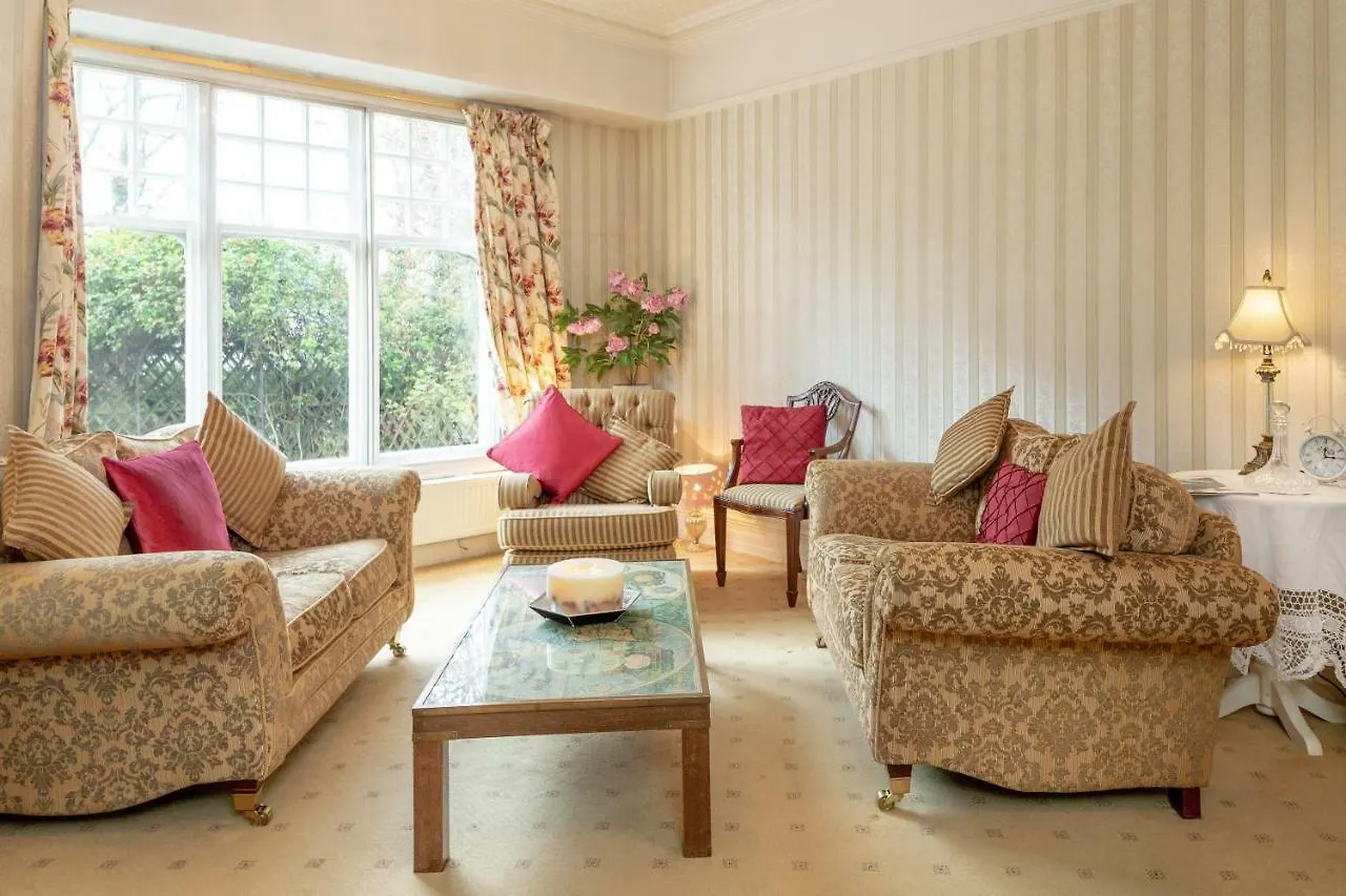 Storrs Gate House 5*