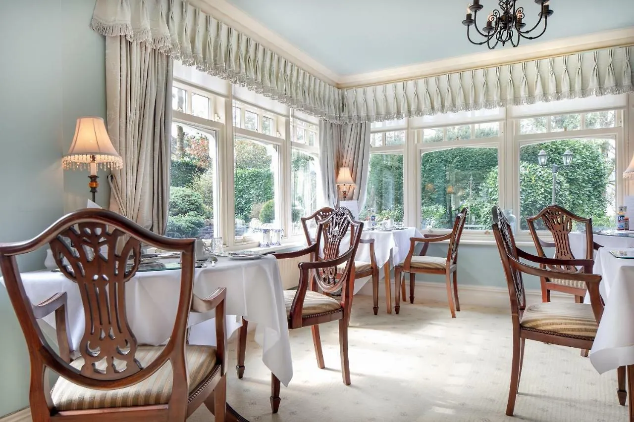 B&B Storrs Gate House
