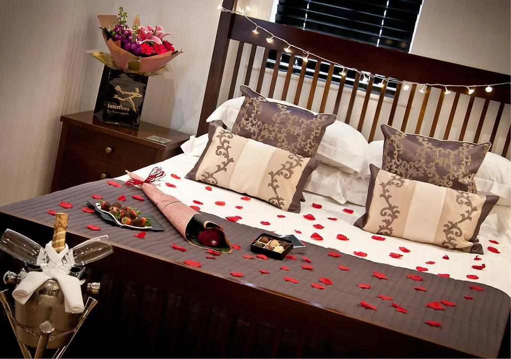 بيت ضيافة The Howbeck & The Retreat Incl Off-site Health Club And Parking Ev Point Available 5*