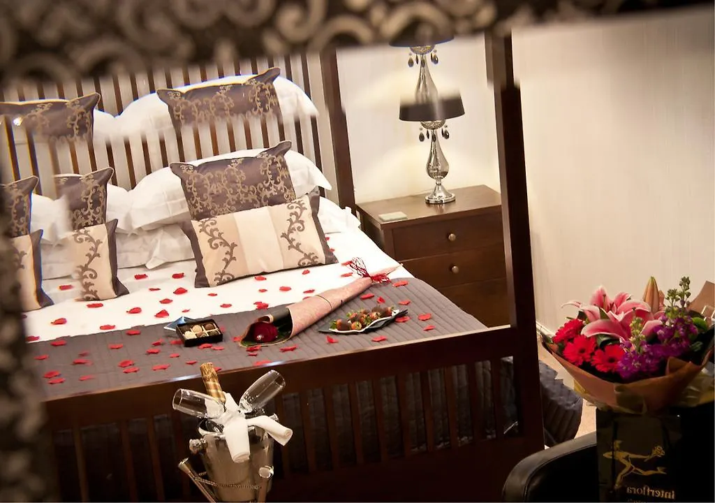 بيت ضيافة The Howbeck & The Retreat Incl Off-site Health Club And Parking Ev Point Available
