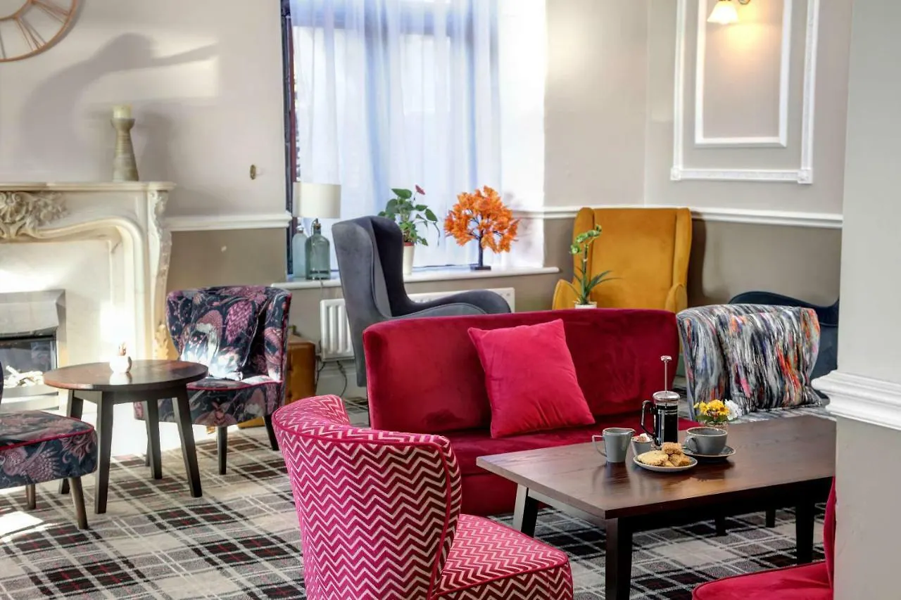 Stonecross Manor Hotel 4*