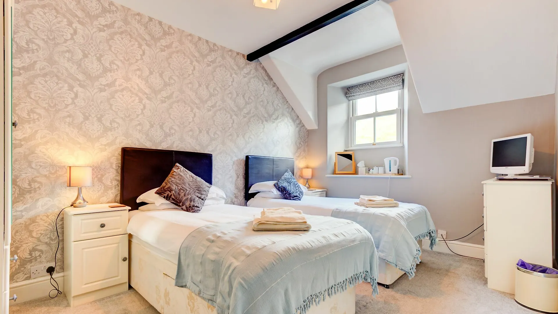 Guest house Lyndale 3*
