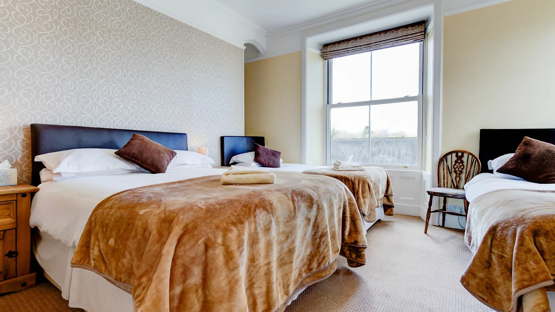 Lyndale Guest house 3*