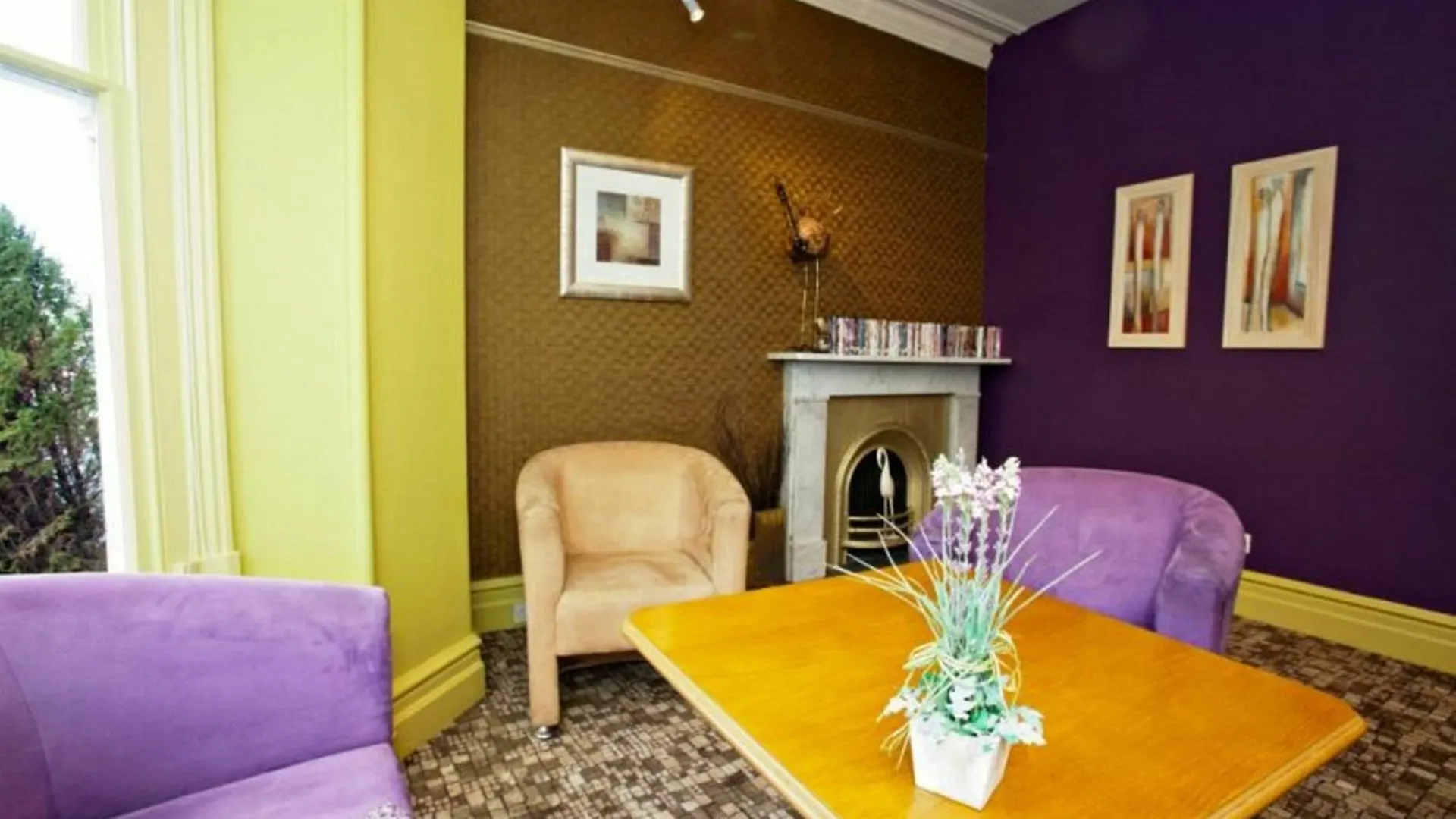 Lakes Hotel 3*
