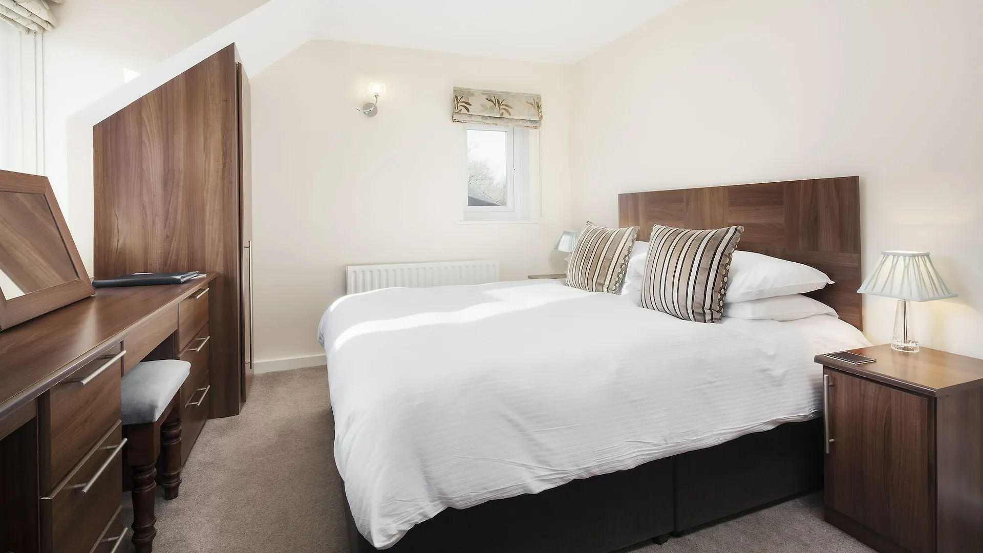 Hawksmoor 5* ويندرمير
