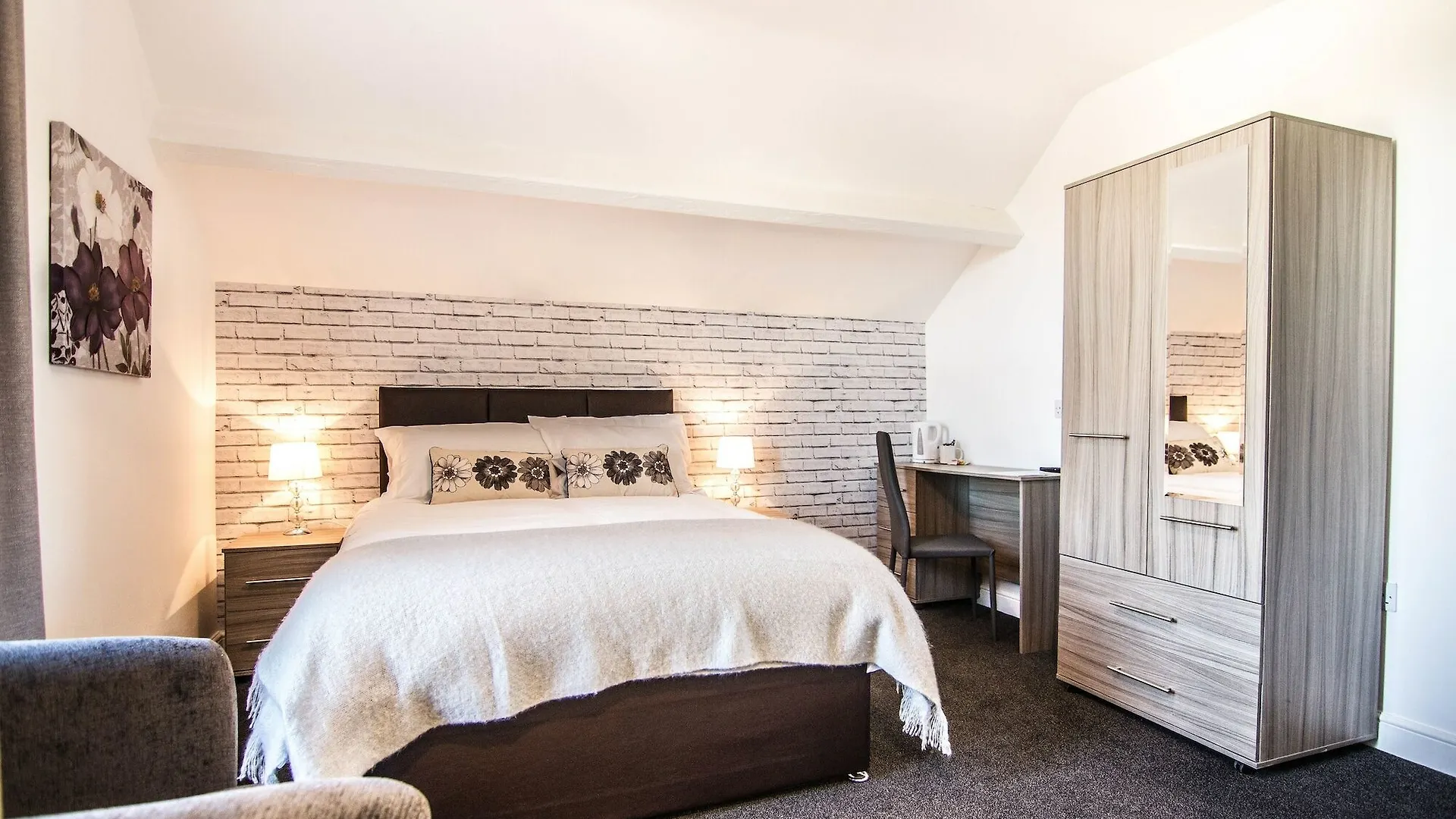 The Wheatsheaf 3* Barrow-in-Furness